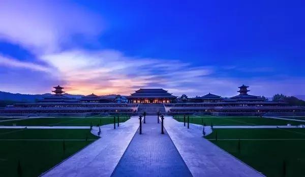 橫店影視城，探尋中國影視旅游的熱門景點(diǎn)，橫店影視城，中國影視旅游熱門景點(diǎn)探尋