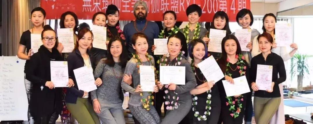 上海瑜伽聯(lián)盟培訓學院，探索瑜伽的奧秘與力量，上海瑜伽聯(lián)盟培訓學院，瑜伽奧秘與力量的探索之旅