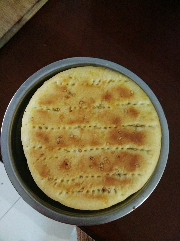 老式發(fā)面大餅的做法，傳統(tǒng)美食的細致呈現(xiàn)，老式發(fā)面大餅制作詳解，傳統(tǒng)美食的精致呈現(xiàn)